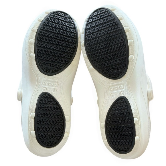 Women's 'Mercy' Crocs - Size 6 - Picture 6 of 6